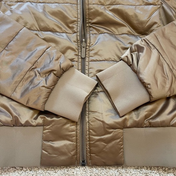 Women’s Reversible Lululemon Non-Stop Bomber jacket. - Picture 4 of 6